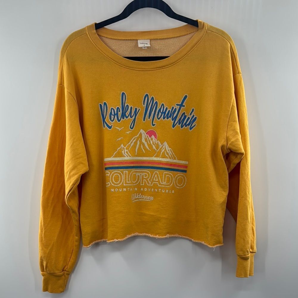 3For$20 Love Vintage Yellow Rockey Mountain Crop Sweater size Small